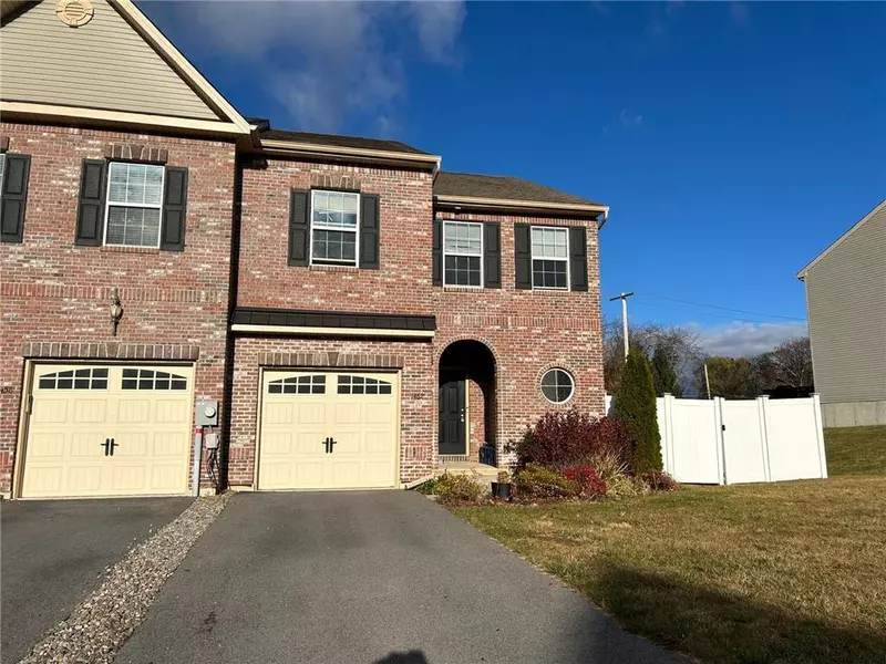 1462 Tarpan Lane, South Whitehall Twp, PA 18104