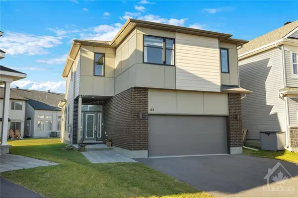 Ottawa, ON K1X 0J5,62 VICEROY Mews