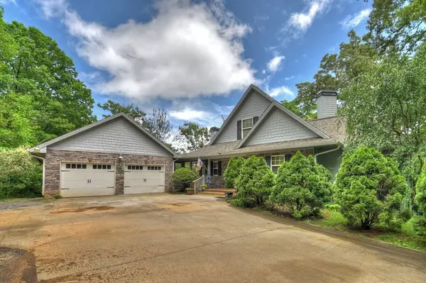 68 Red Oak Trail, Ellijay, GA 30540