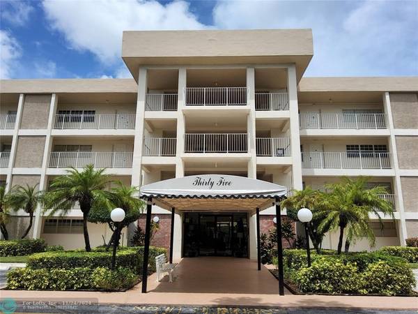 3151 S Palm Aire Dr  #104, Pompano Beach, FL 33069