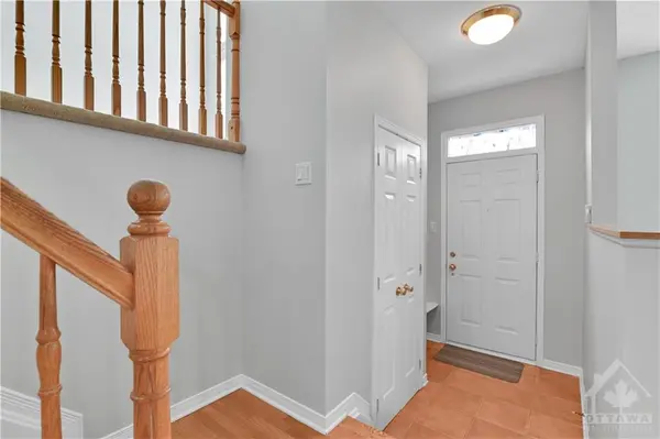 62 JARDIN Private, Ottawa, ON K1K 4V9