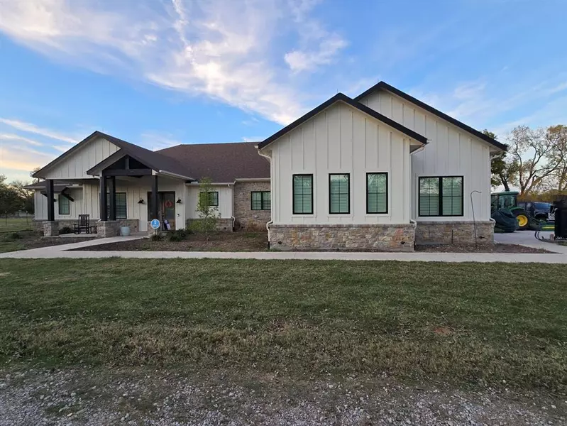 3519 Bethel Cannon Road, Van Alstyne, TX 75495