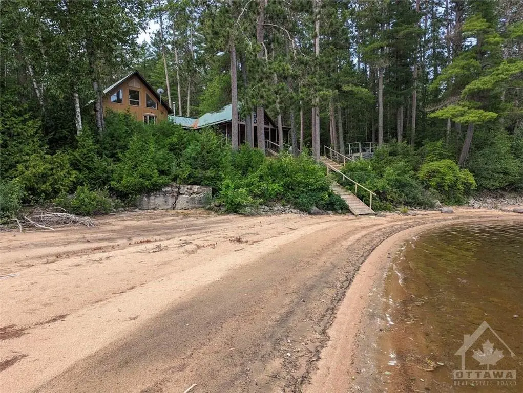 Deep River, ON K0J 1P0,35692 17 HWY