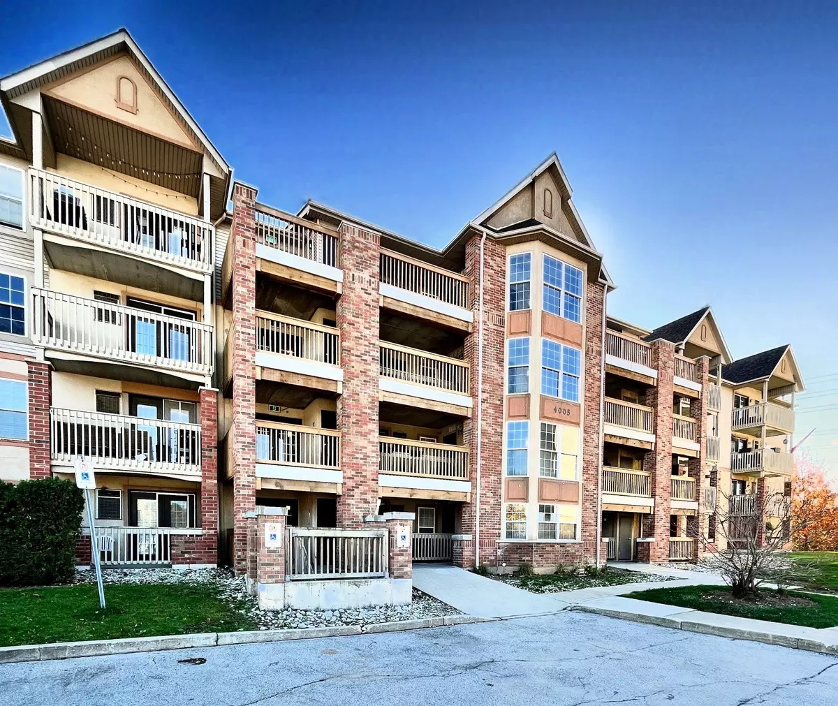 Burlington, ON L7M 4M2,4005 Kilmer DR #301