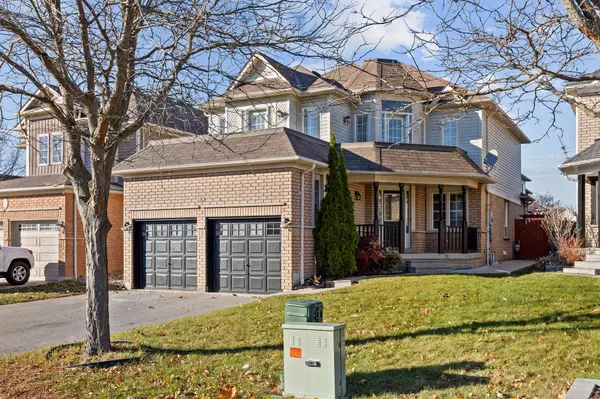 4 Virginia DR, Whitby, ON L1R 2Y1