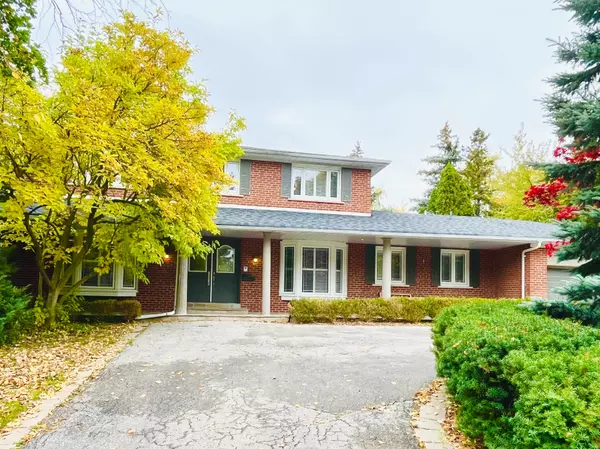 73 Laureleaf RD, Markham, ON L3T 2Y3