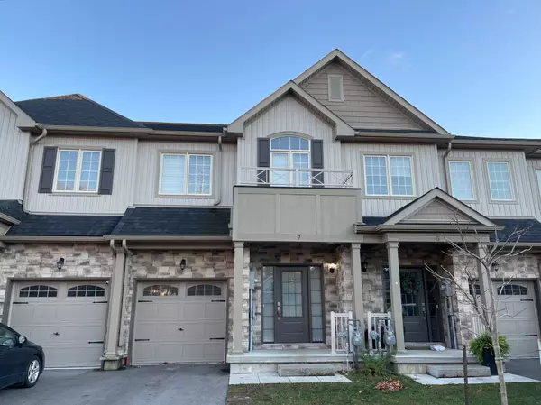 7 Churchlea Mews, Orillia, ON L3V 8K9