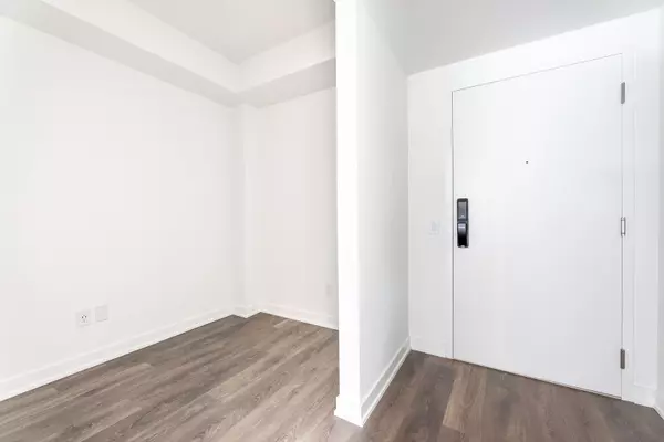 Mississauga, ON M3C 0H5,28 Ann ST #210