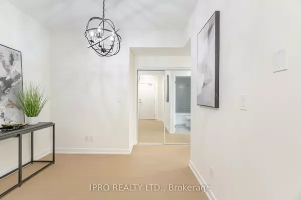 Mississauga, ON L5B 0J7,4011 Brickstone Mews #1107