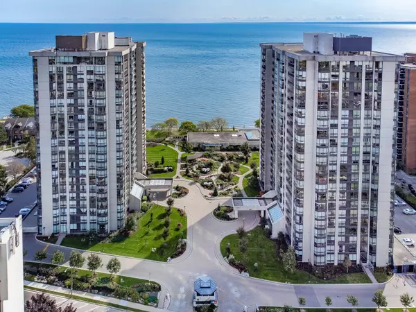 Oakville, ON L6L 5V1,2170 Marine DR #2102