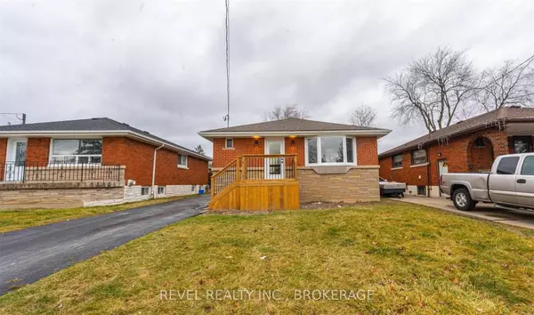 33 Callie RD #UPPER, Hamilton, ON L9A 1Z8