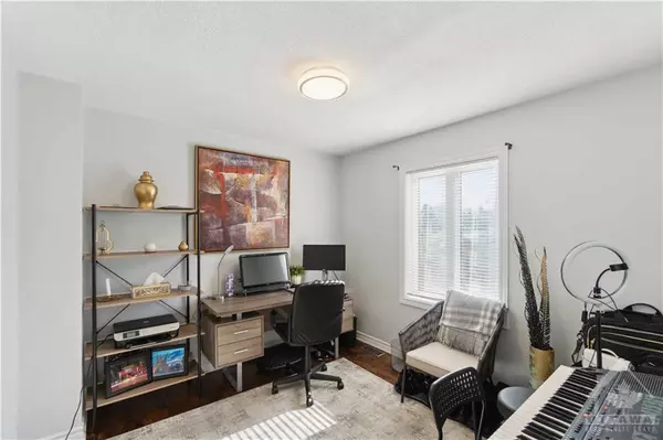 Orleans, ON K1E 3H2,1433 LAURIN CRES