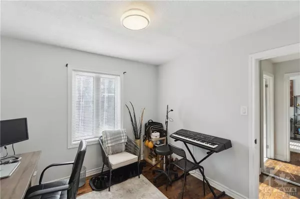 Orleans, ON K1E 3H2,1433 LAURIN CRES