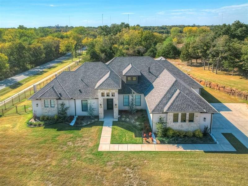 9401 Autumn Park Lane, Oklahoma City, OK 73151