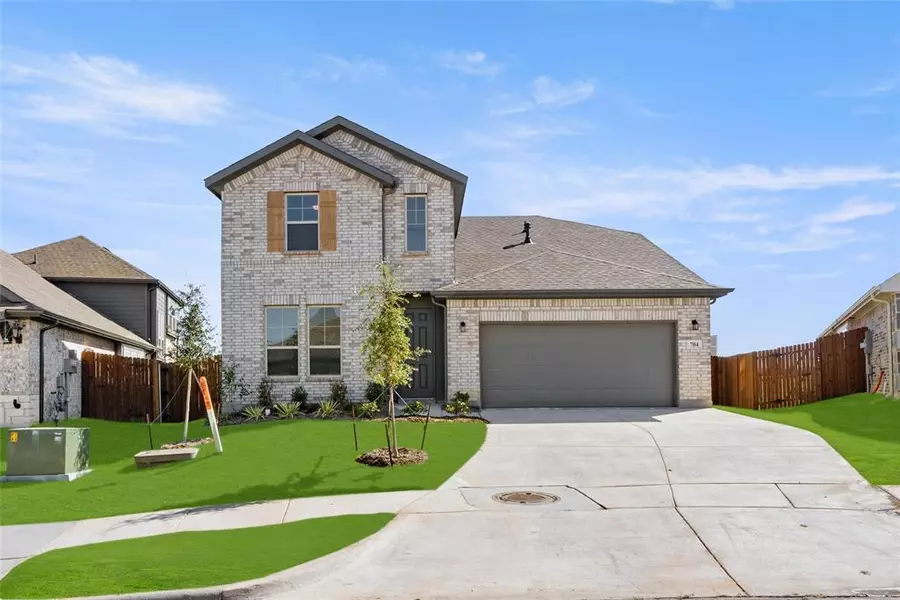 704 Jaguar Ridge, Godley, TX 76044