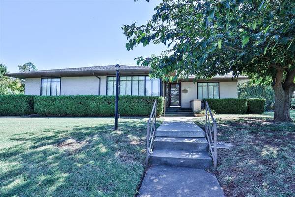 454 NW 43rd Street, Oklahoma City, OK 73118