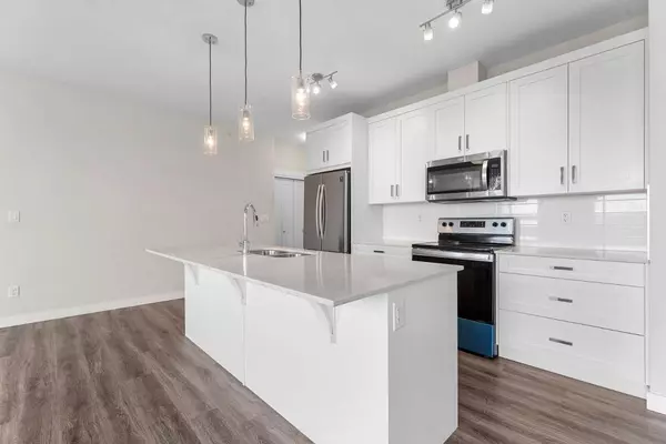 Calgary, AB T2X 4S6,35 Walgrove WALK Southeast #408