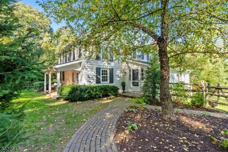 5 Hollow Brook Rd, Tewksbury Twp., NJ 07830