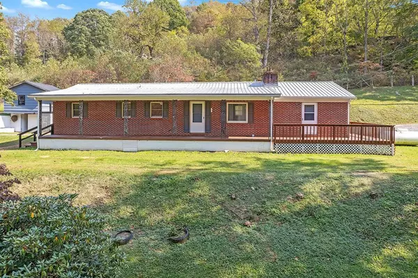 944 Spring Hill Road, Cedar Bluff, VA 24609