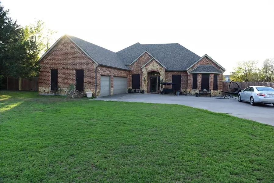 3064 County Road 2182 Road, Greenville, TX 75402