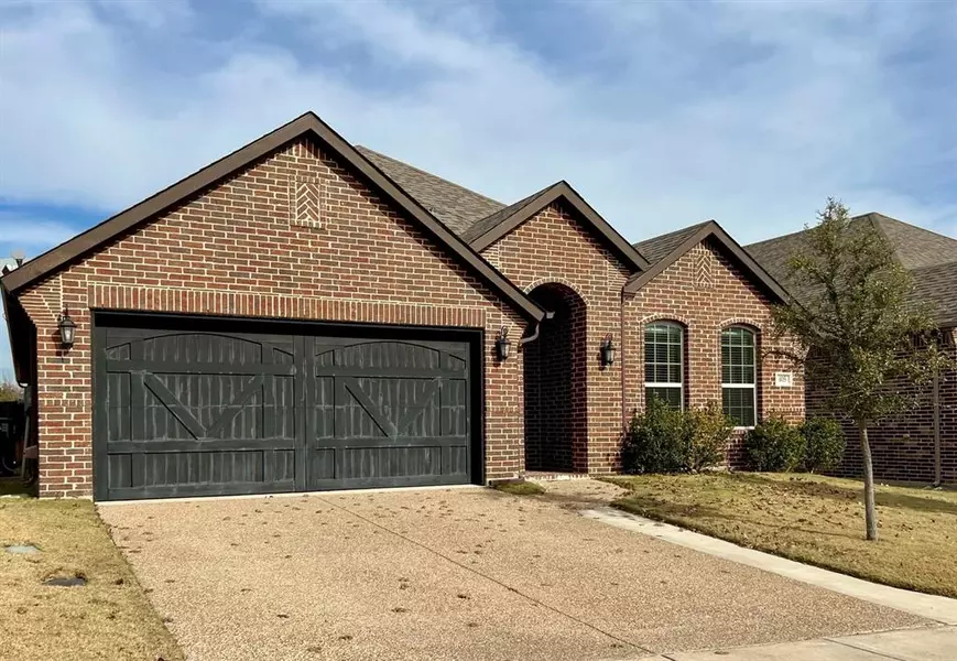 405 Bentley Drive, Midlothian, TX 76065