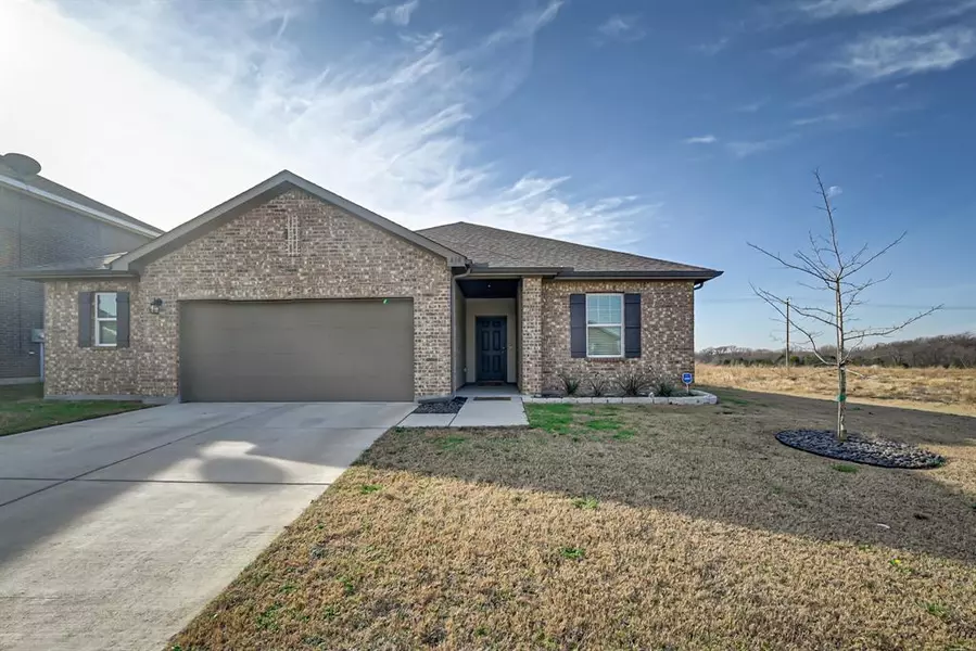 428 Gypsum Lane, Glenn Heights, TX 75154