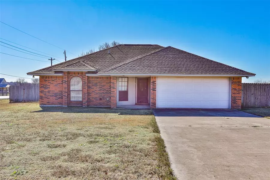 301 Meadow Drive, Ponder, TX 76259