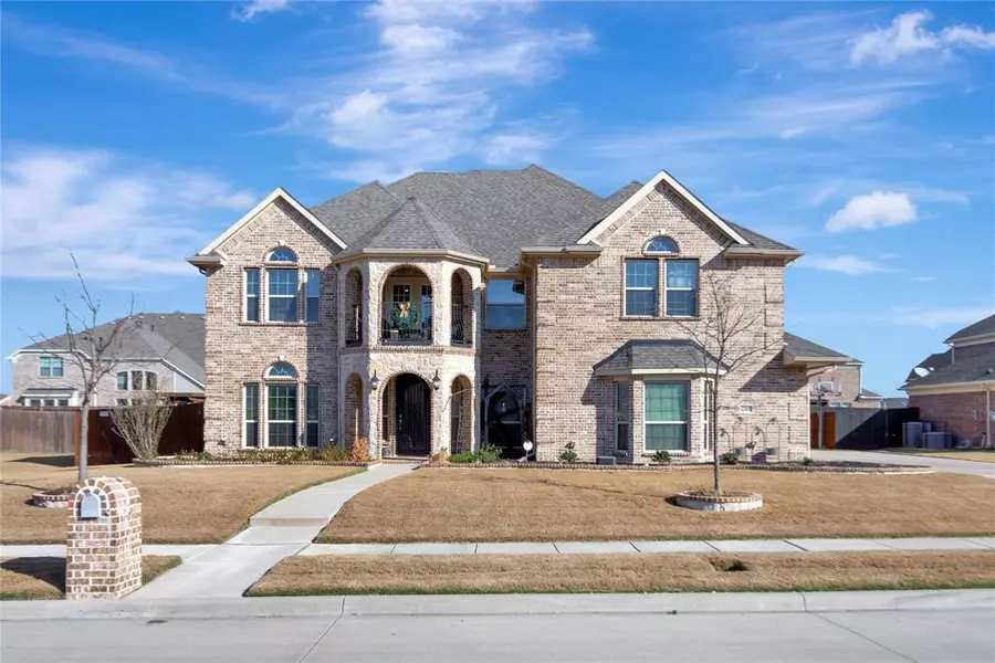 4705 Waterford Glen Drive, Mansfield, TX 76063