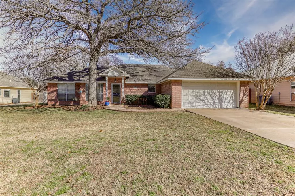 Granbury, TX 76049,3713 Winding Way