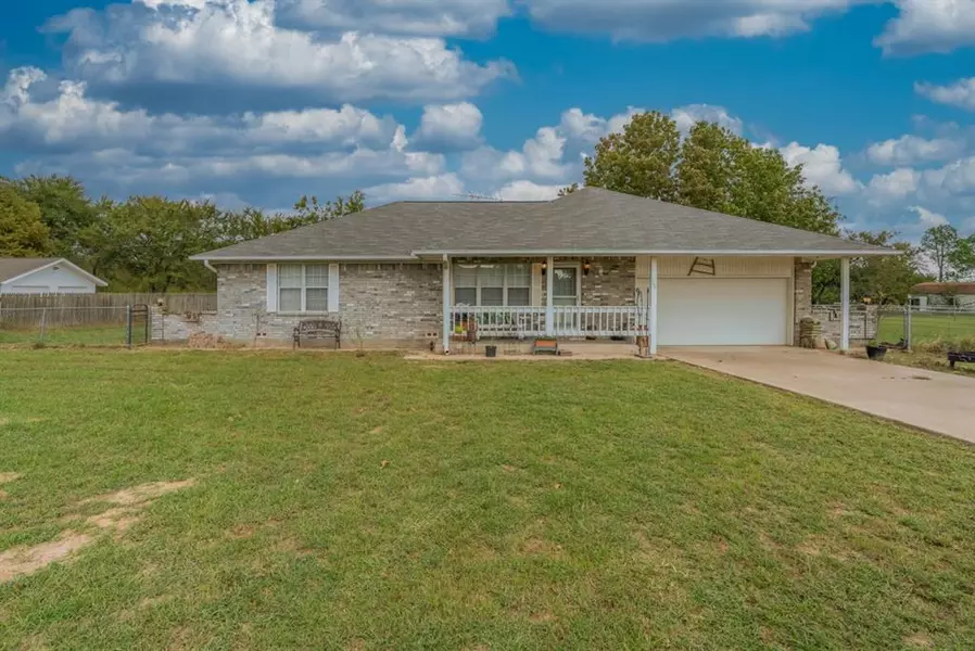 168 Rs County Road 1219, Emory, TX 75440