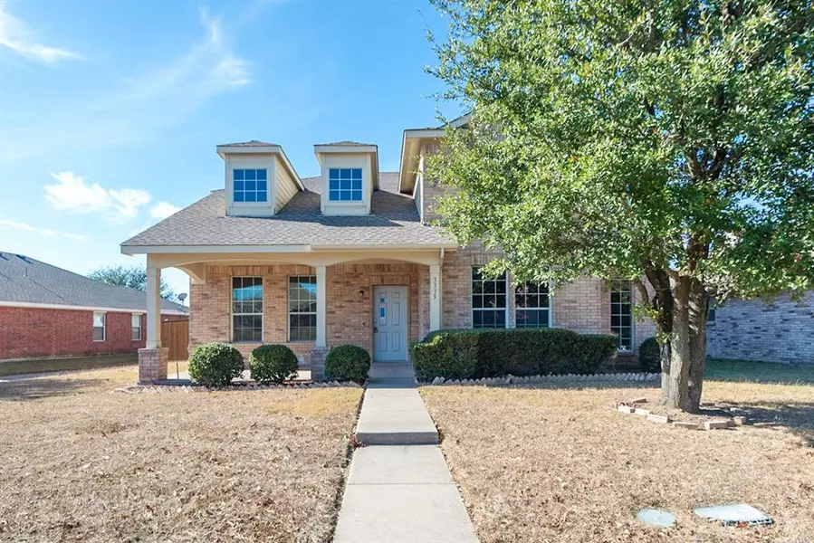 3335 Heavenly Way, Dallas, TX 75237