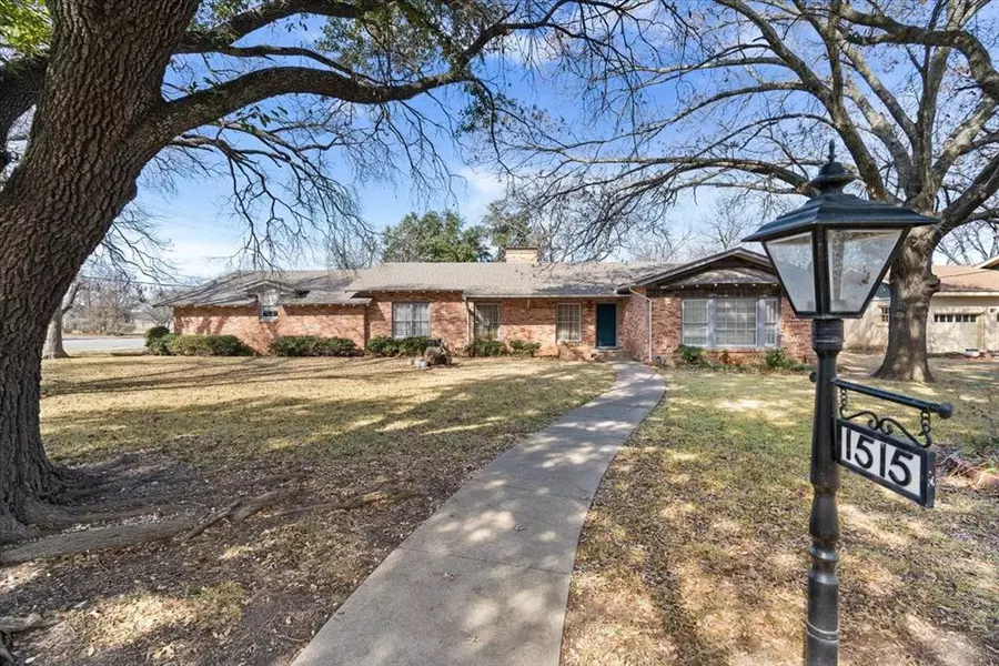 1515 Hackberry Street, Clifton, TX 76634