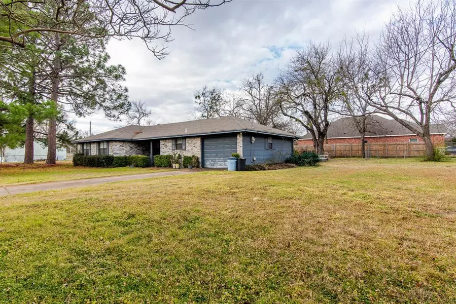 300 S Park Street, Terrell, TX 75160