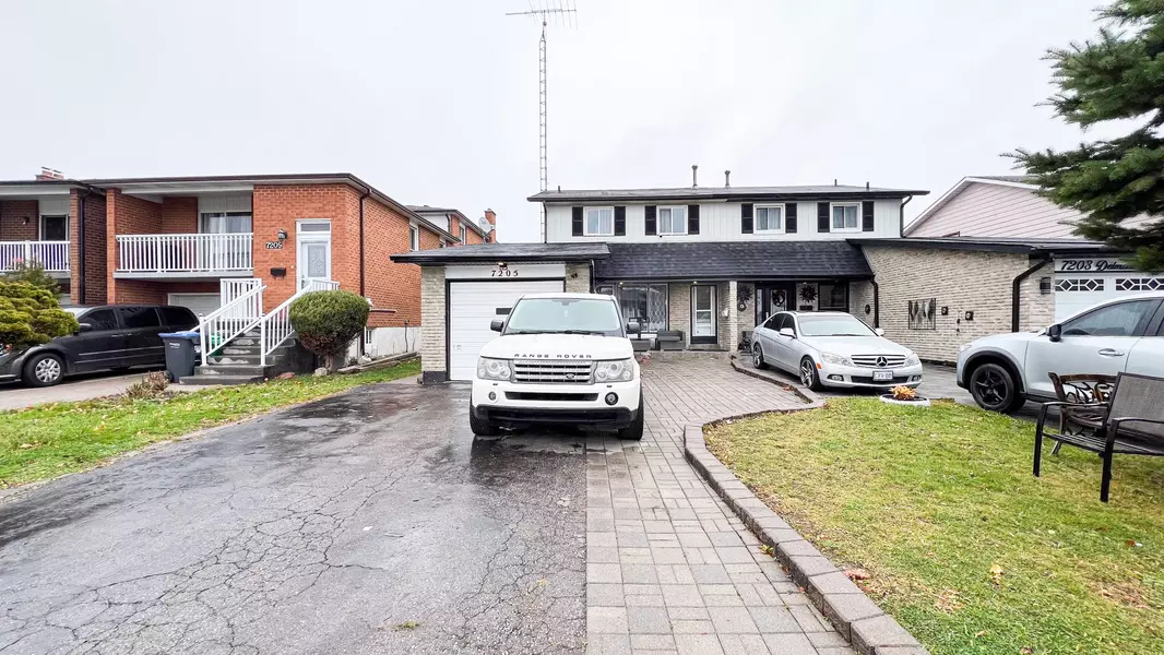 7205 DELMONTE CRES, Mississauga, ON L4T 3L4