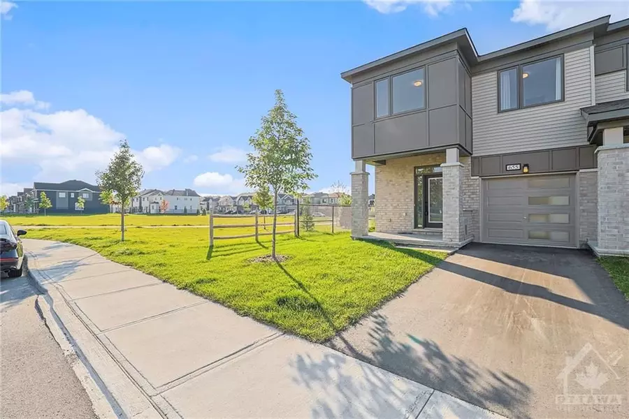 655 ALLIED Mews, Stittsville - Munster - Richmond, ON K2S 3A1