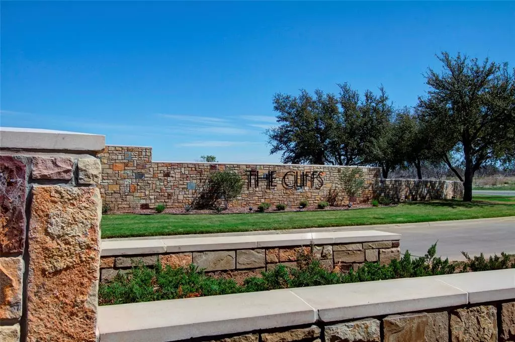 Possum Kingdom Lake, TX 76449,870 Cliffs Drive