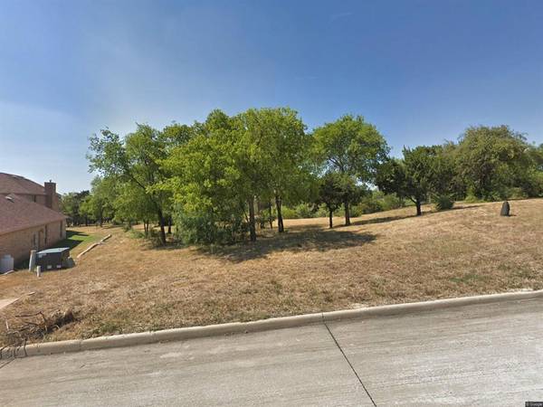 2409 Lookout Court, Cedar Hill, TX 75104