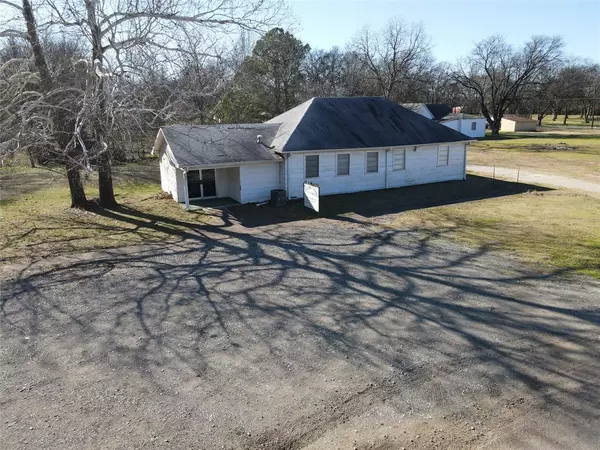 215 County Road 2241, Greenville, TX 75402