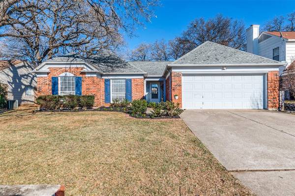 6881 Moss Lane,  North Richland Hills,  TX 76182