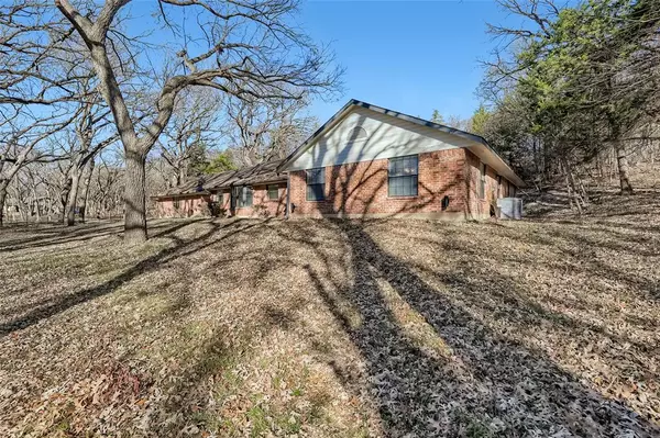 6081 Montgomery Road, Midlothian, TX 76065