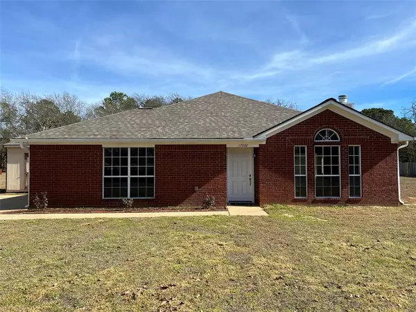 17266 Cory Ray Lane,  Lindale,  TX 75771