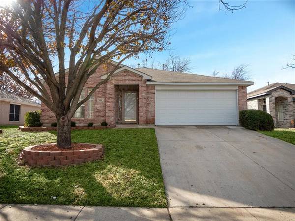 824 Dixon Lane, Denton, TX 76207