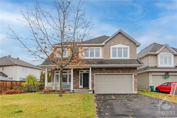 236 GRACEWOOD CRES, Blossom Park - Airport And Area, ON K1T 0J1