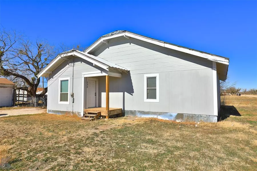 532 Avenue J, Anson, TX 79501