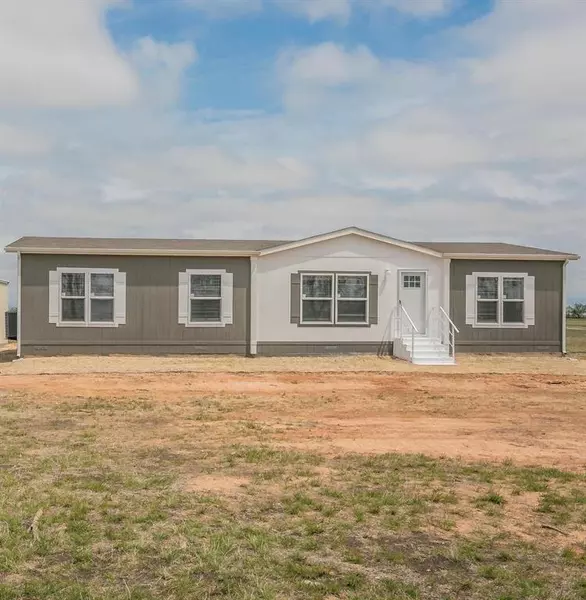 3313 Evergreen Drive, Granbury, TX 76048