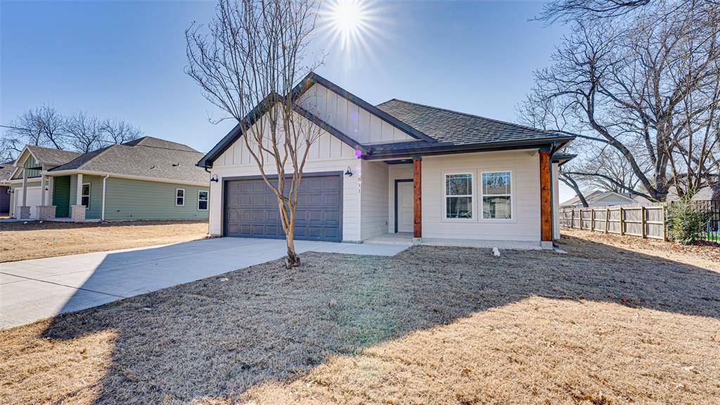 511 Maple Street, Farmersville, TX 75442