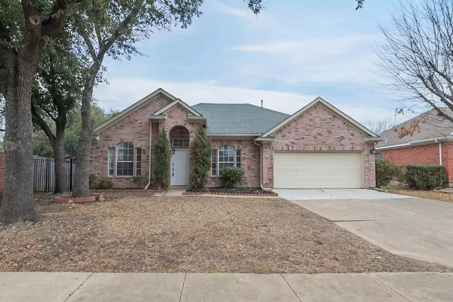 1215 Hardisty Drive, Arlington, TX 76001