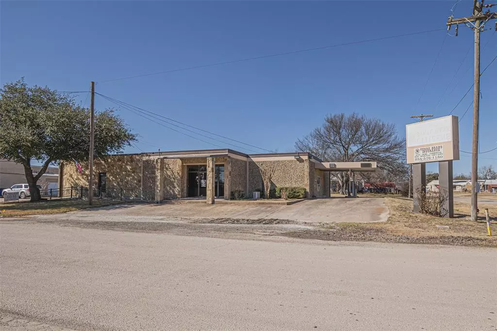 Hubbard, TX 76648,107 NE 3rd Street