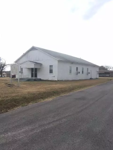 1405 N Johnson Street, Ennis, TX 75119