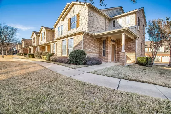 2210 Glacier Park Lane, Grand Prairie, TX 75050